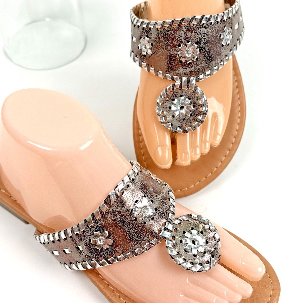 New Pierre Dumas Flip Flop Slide Sandal Shoe US Women 9 Slip On Flat Silver